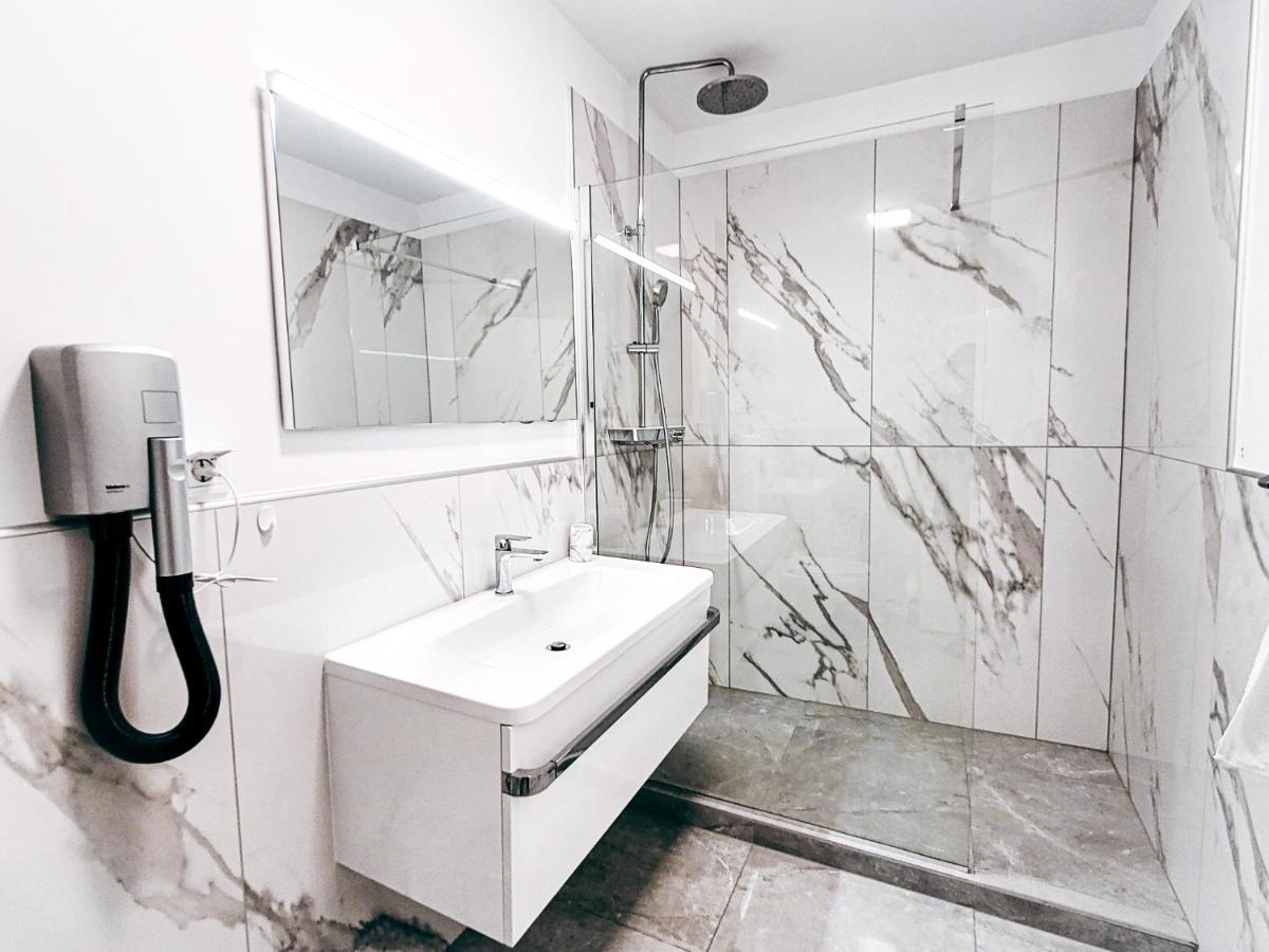 Rosemarie Beach Suites Zara Esterno foto